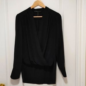 BCBG Max Azria Blk top